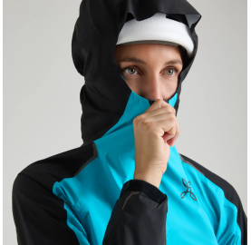 veste technique impermeable et respirante pour femme compatible casque MONTURA made in Europe
