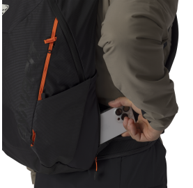 1 poche téléphone accessible sac sur le dos