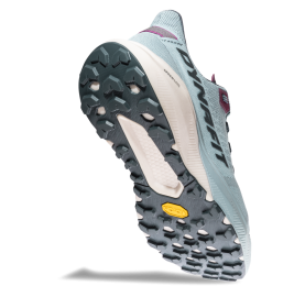 Semelle : Vibram Megagrip pour une accroche parfaite terrain sec ou mouillés